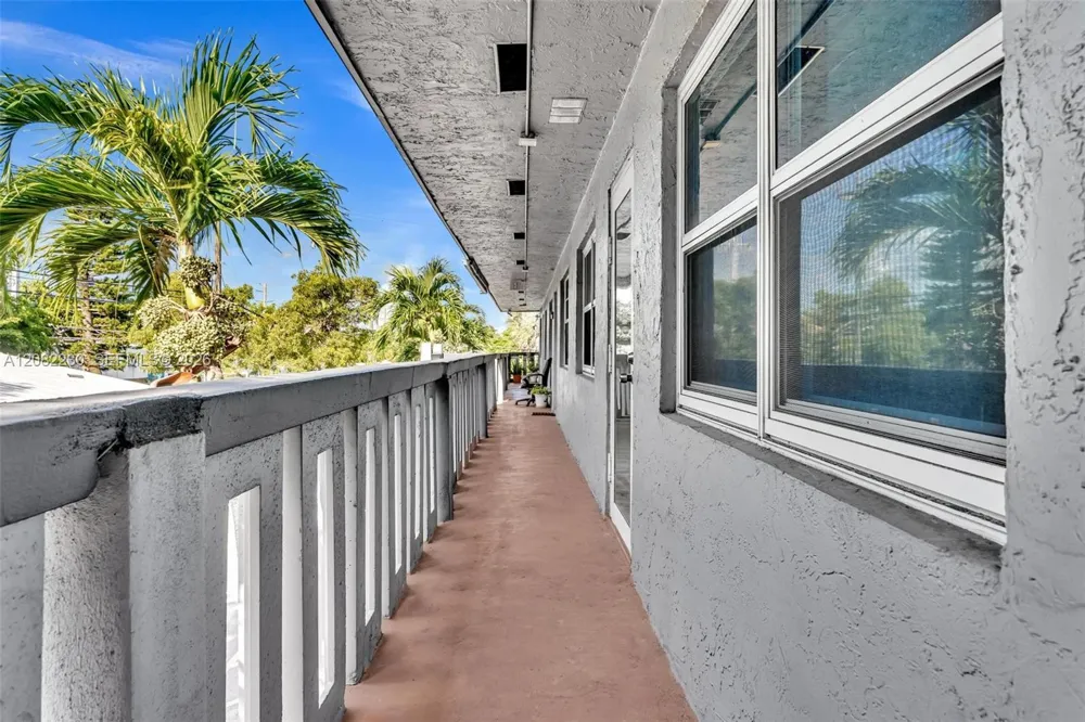 4732 SW 33rd Ave #203 Dania Beach, FL 33312