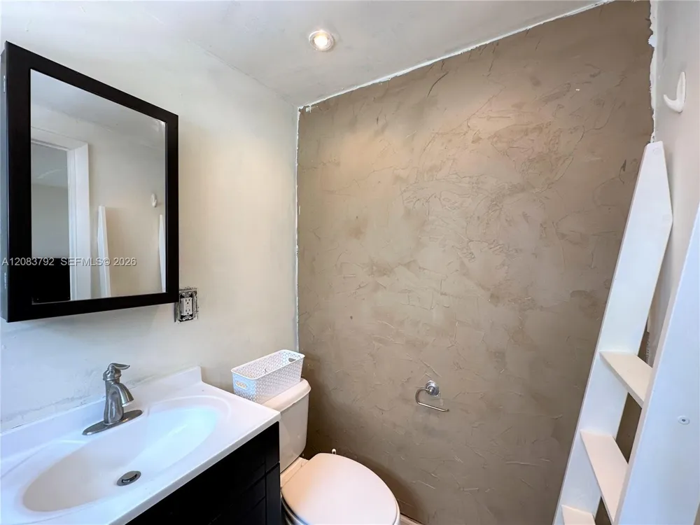 345 Michigan Ave #32 Miami Beach, FL 33139
