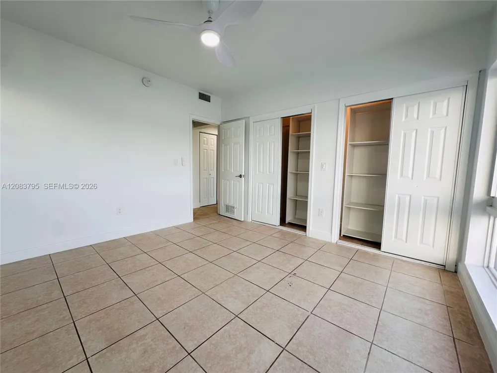 946 Bay Dr #7 Miami Beach, FL 33141
