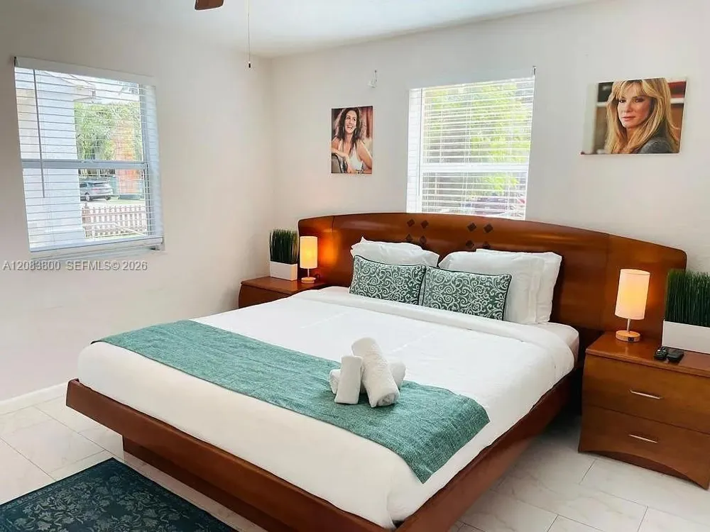 1721 Mayo St Hollywood, FL 33020