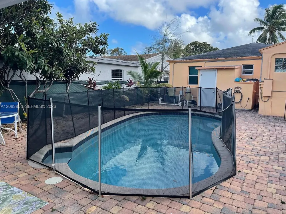 1721 Mayo St Hollywood, FL 33020