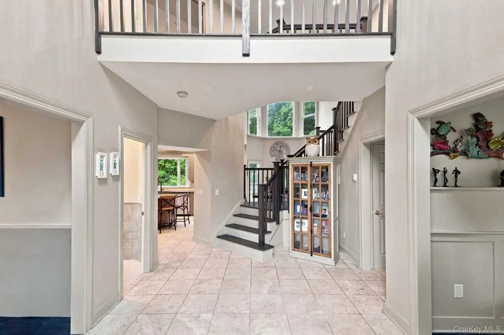 7 Lauro Ridge Court Mahopac, NY 10541