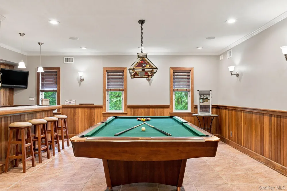 7 Lauro Ridge Court Mahopac, NY 10541