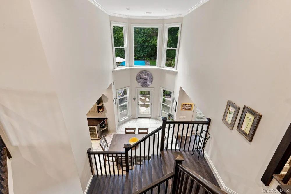 7 Lauro Ridge Court Mahopac, NY 10541