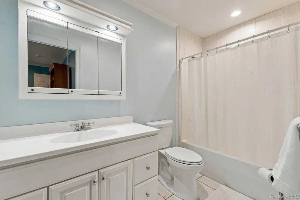 7 Lauro Ridge Court Mahopac, NY 10541
