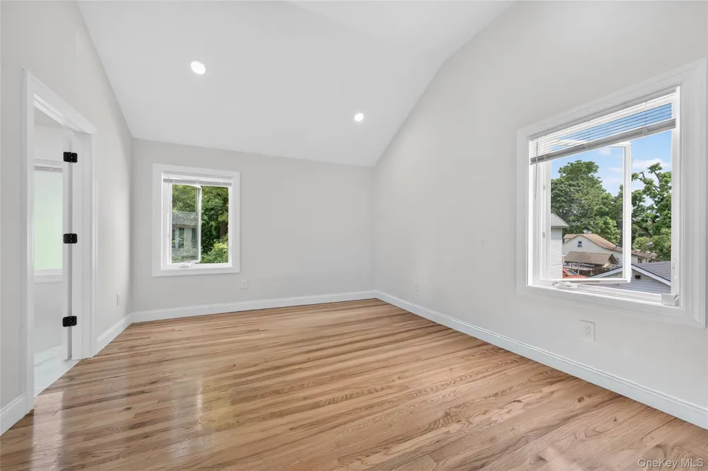 15 Grand Place Huntington Station, NY 11746