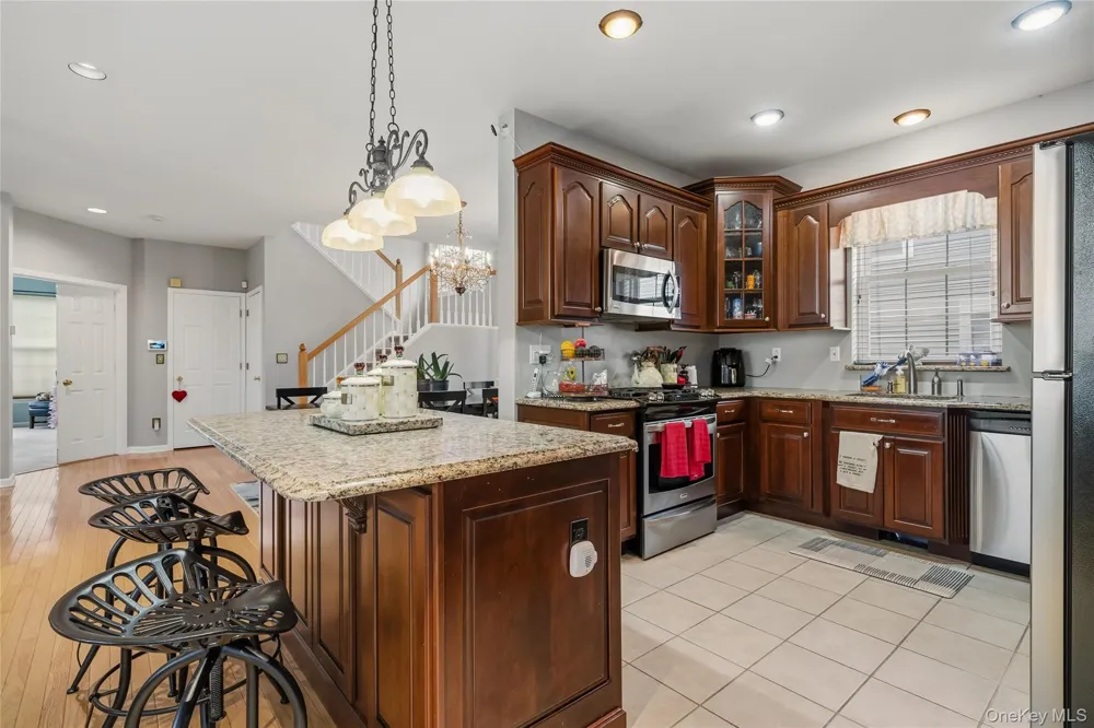 6 Paisley Court Highland Mills, NY 10930