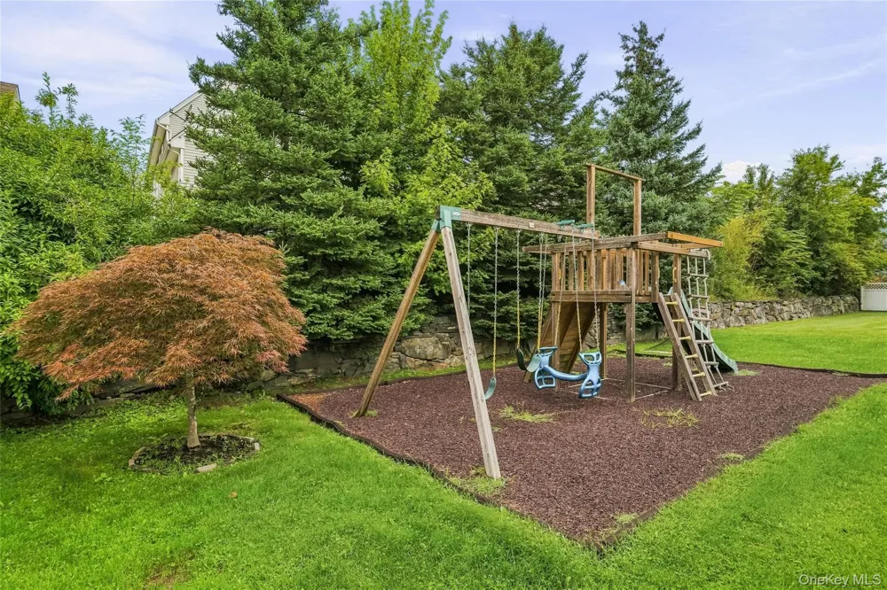 6 Paisley Court Highland Mills, NY 10930