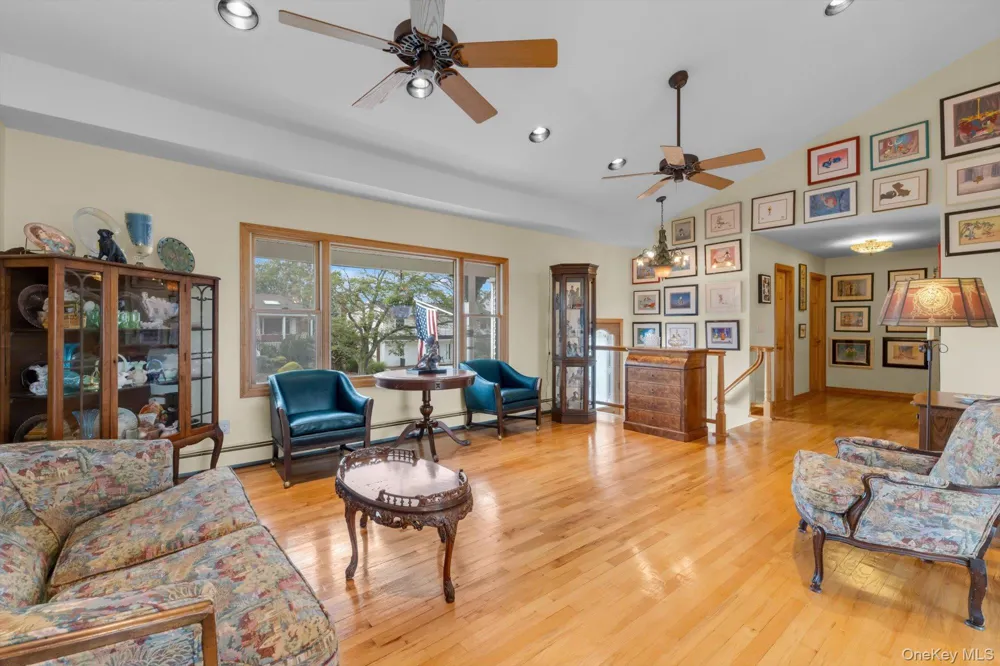 24 Donna Lane Lido Beach, NY 11561