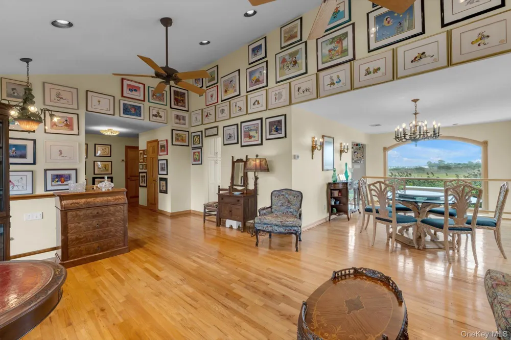 24 Donna Lane Lido Beach, NY 11561