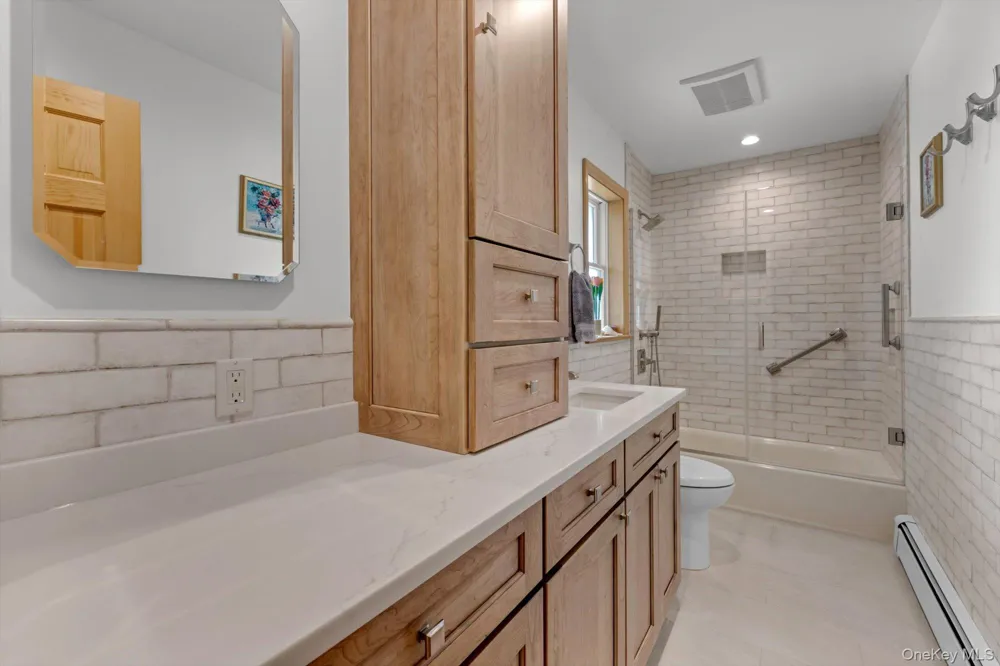 24 Donna Lane Lido Beach, NY 11561