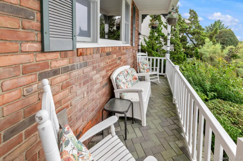 24 Donna Lane Lido Beach, NY 11561