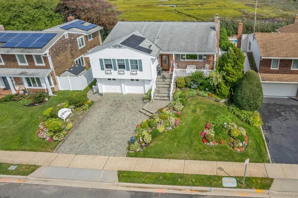 24 Donna Lane Lido Beach, NY 11561