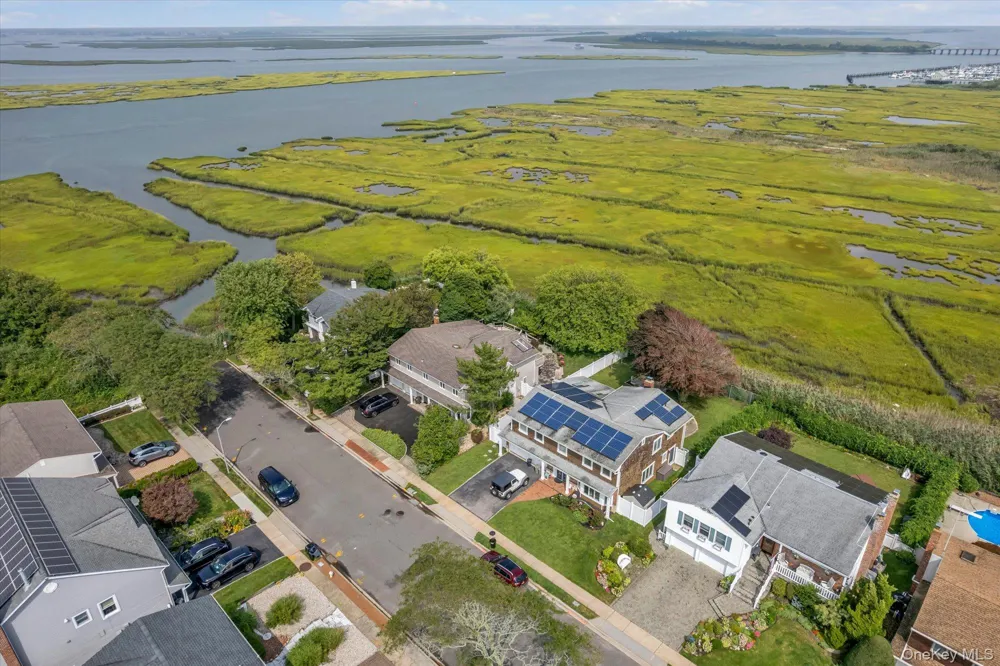 24 Donna Lane Lido Beach, NY 11561