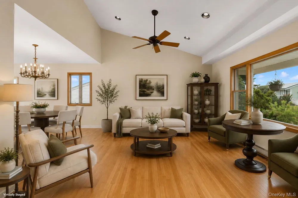 24 Donna Lane Lido Beach, NY 11561