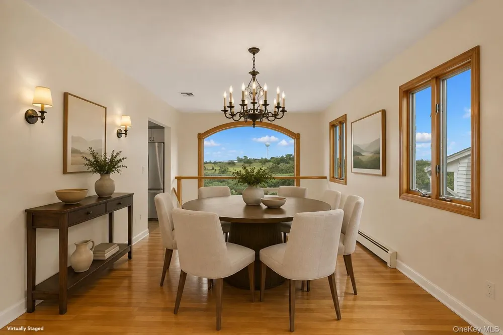 24 Donna Lane Lido Beach, NY 11561