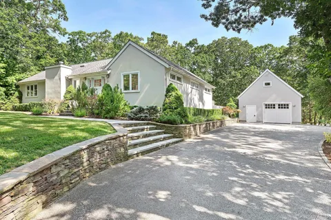 5 Rowman Court