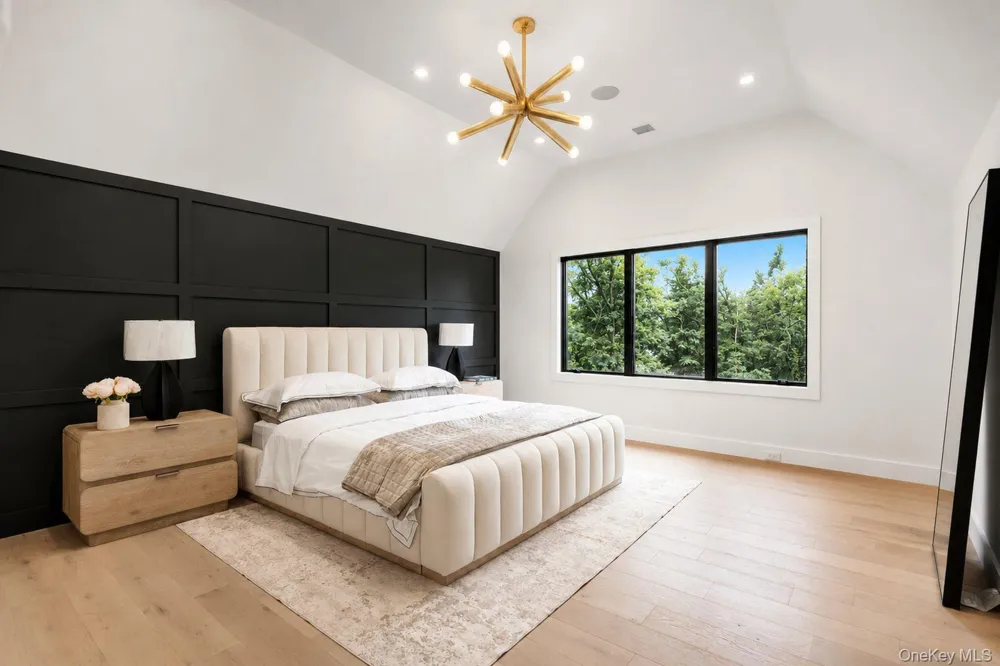 54 Rampasture Road East Hampton, NY 11946
