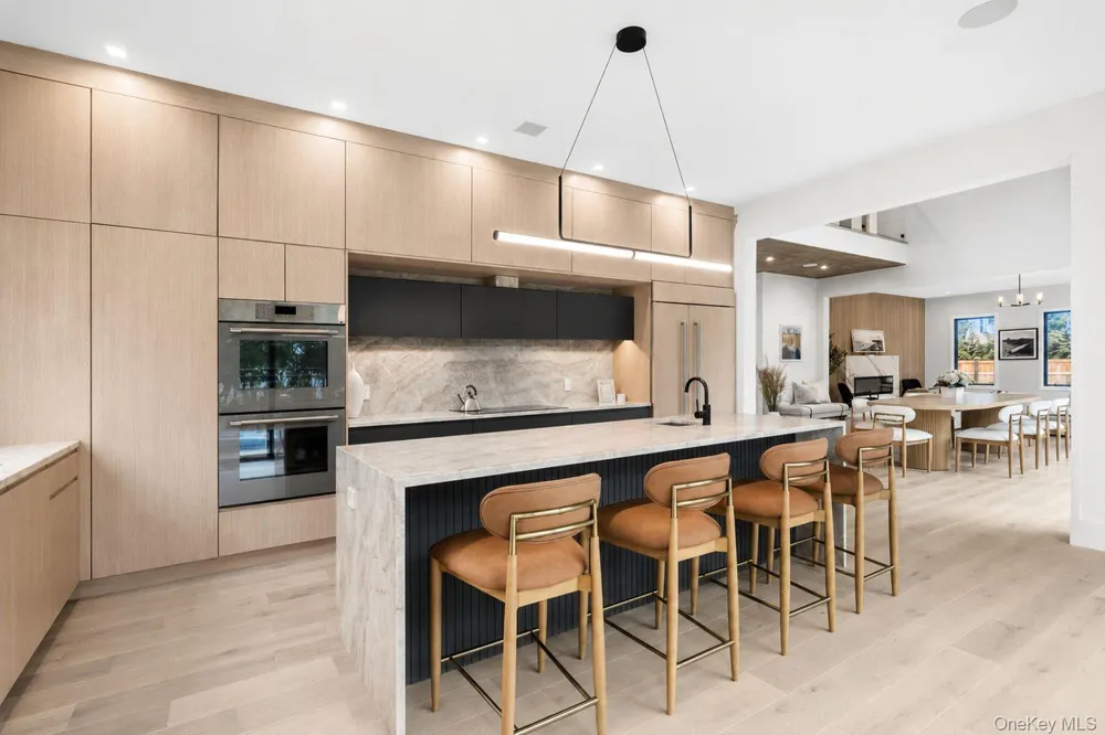 54 Rampasture Road East Hampton, NY 11946
