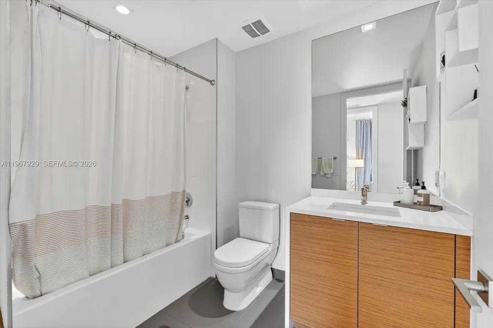 250 NW 24th St #4A Miami, FL 33127