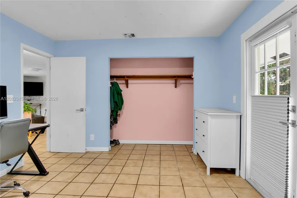 17110 SW 64th Ct Southwest Ranches, FL 33331