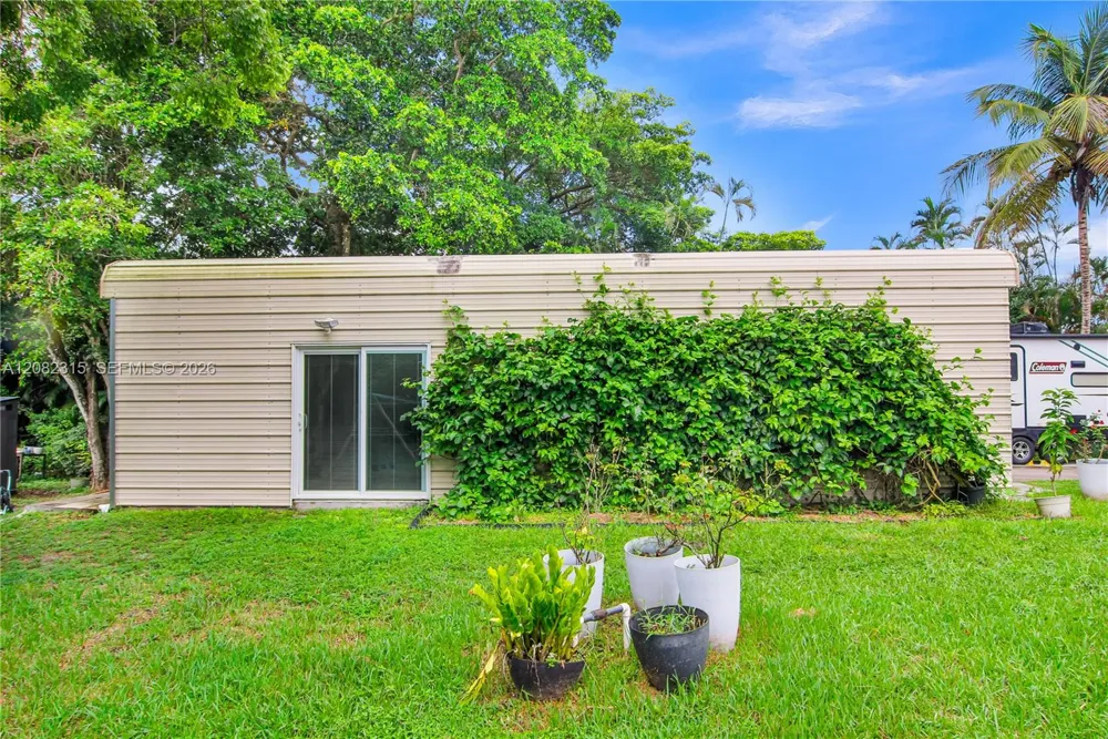 17110 SW 64th Ct Southwest Ranches, FL 33331