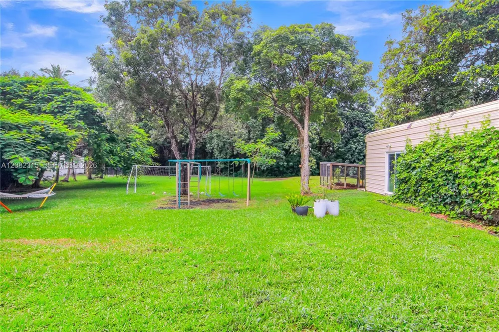 17110 SW 64th Ct Southwest Ranches, FL 33331