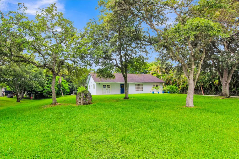 17110 SW 64th Ct Southwest Ranches, FL 33331