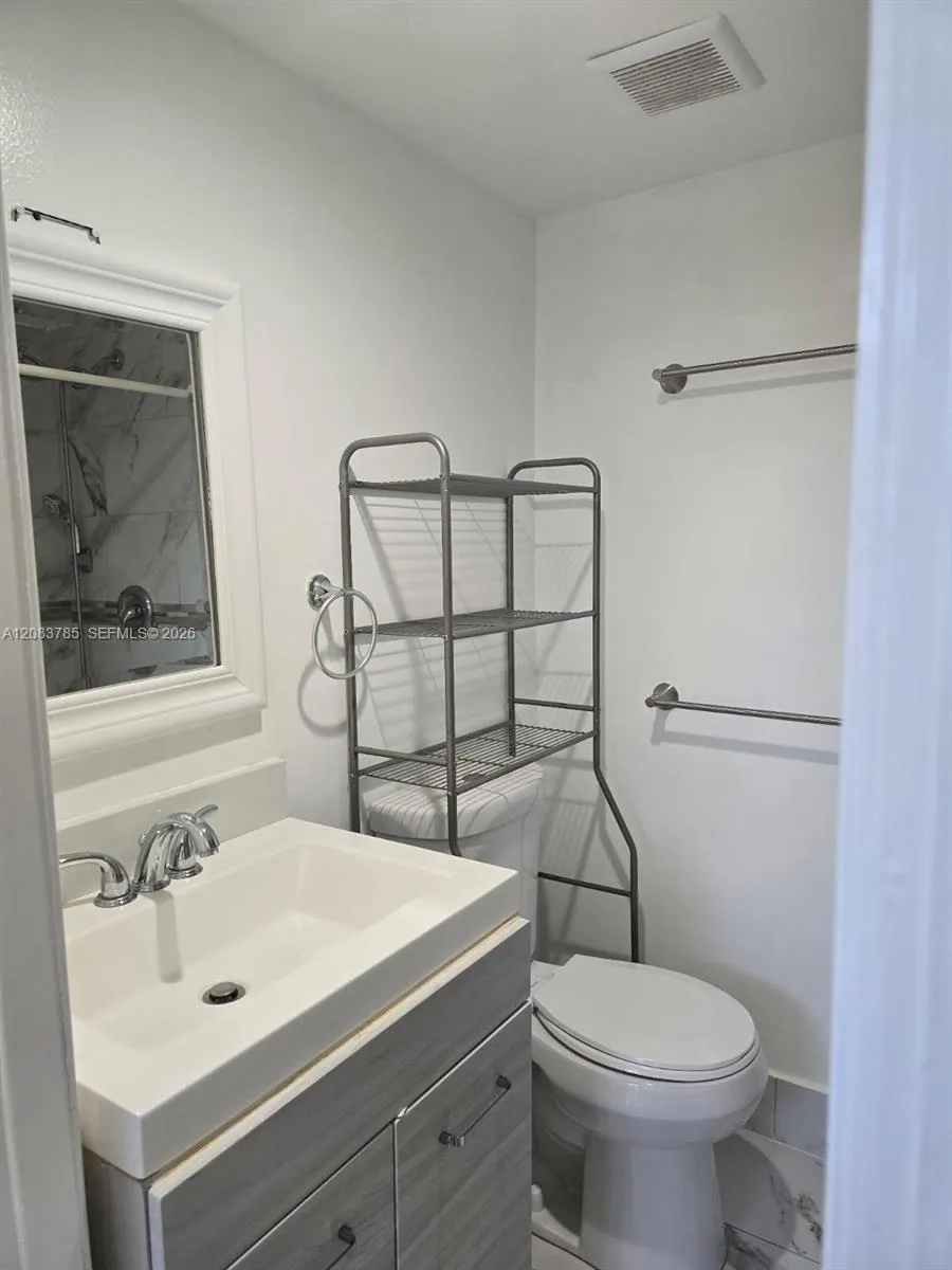 26980 SW 143rd Pl #2 Homestead, FL 33032