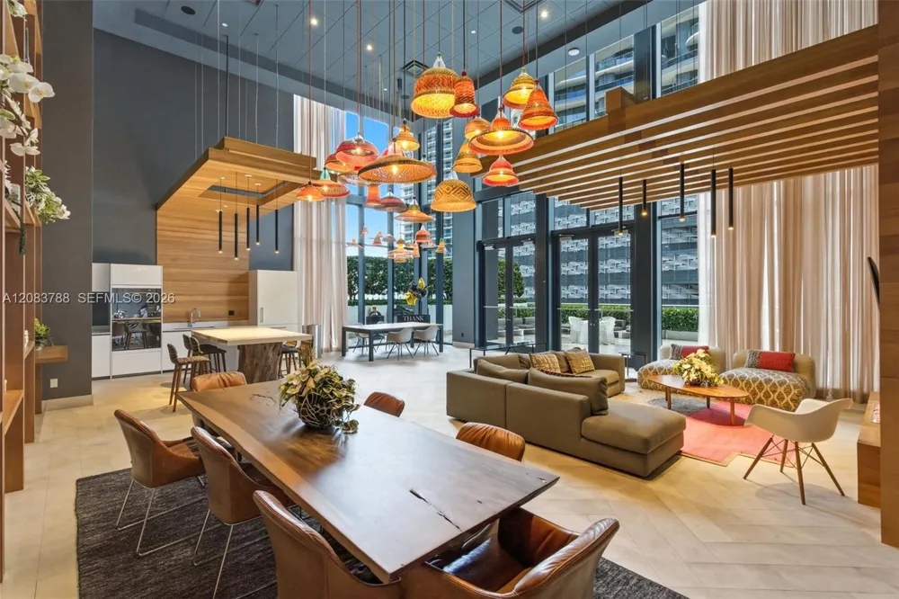 1010 Brickell Ave #4009 Miami, FL 33131