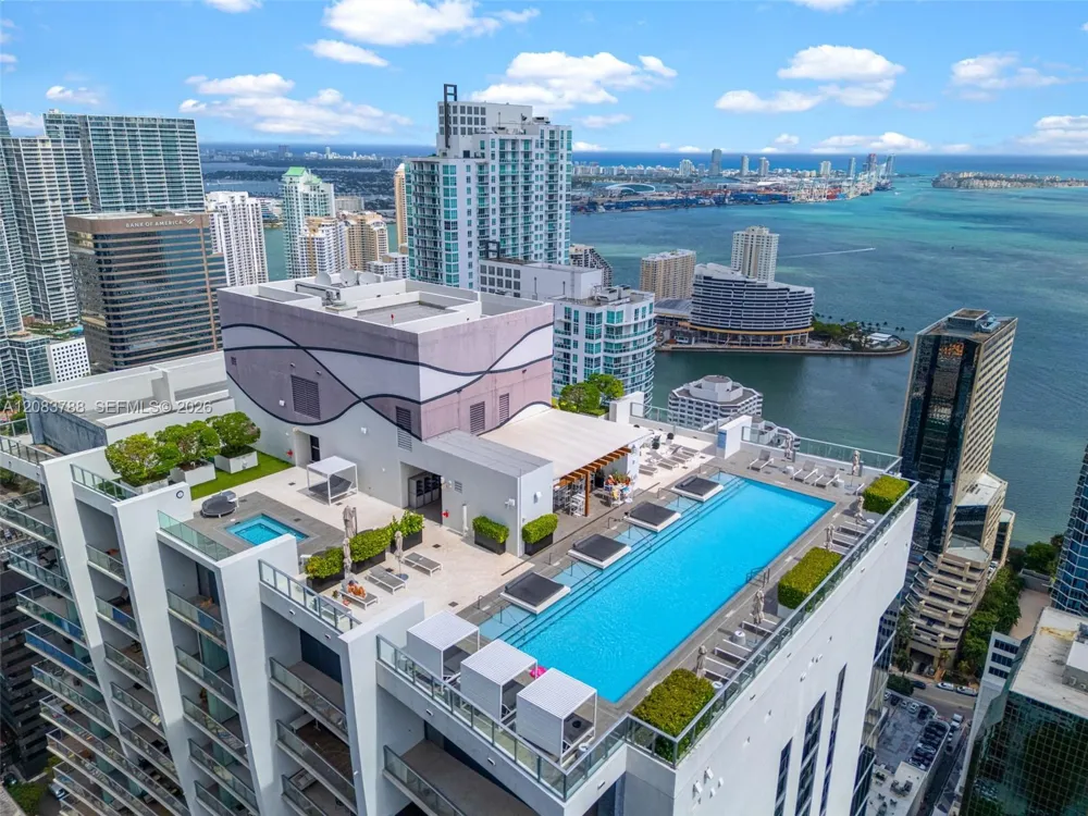 1010 Brickell Ave #4009 Miami, FL 33131