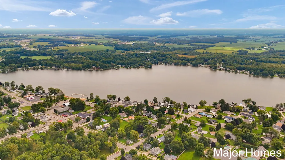 734 Lakeview Drive Lake Odessa Village, MI 48849