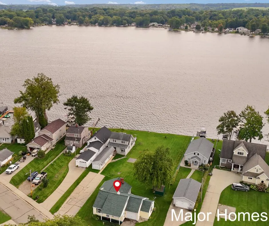 734 Lakeview Drive Lake Odessa Village, MI 48849