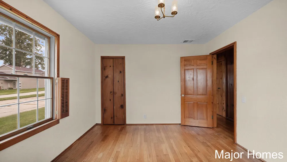 734 Lakeview Drive Lake Odessa Village, MI 48849