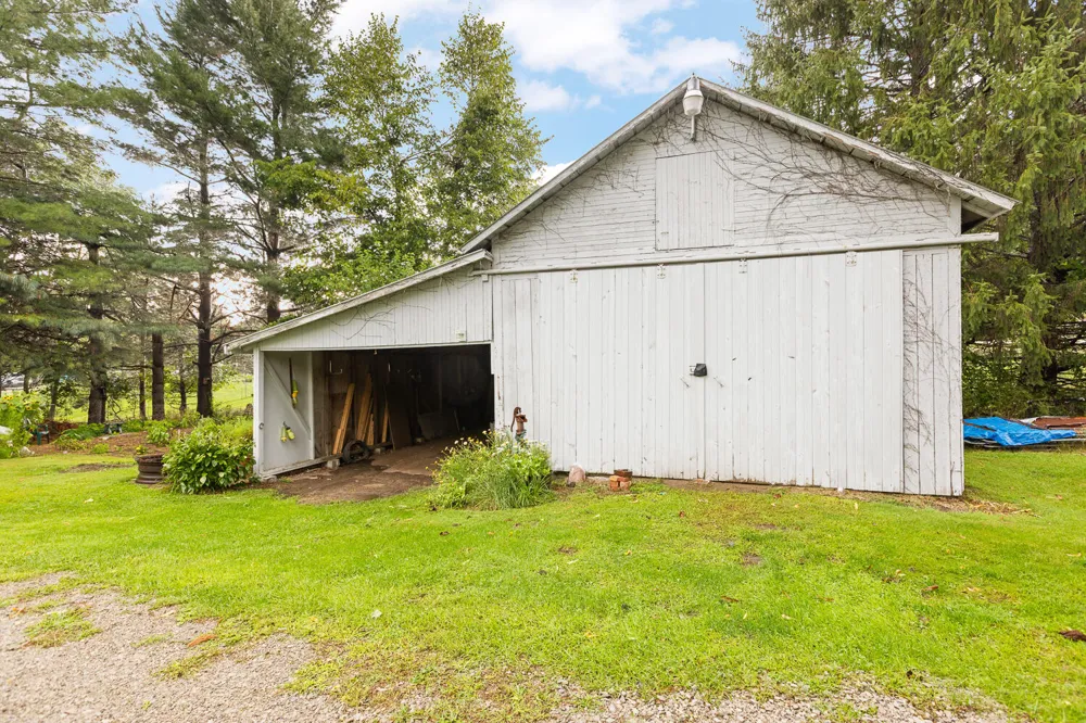 3420 Hillsdale Road Fayette Township, MI 49242