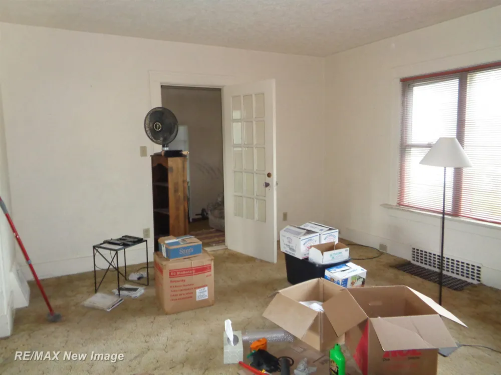 1516 Bay Street Saginaw City, MI 48602