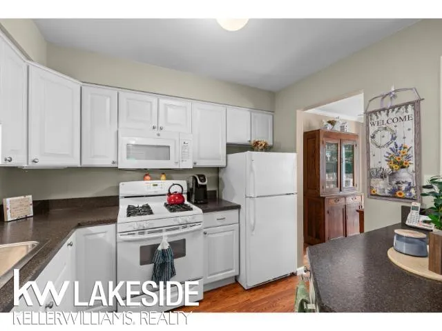 35317 Bristlecone Drive Clinton Charter Township, MI 48035