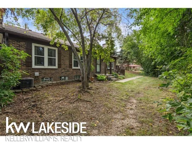 35317 Bristlecone Drive Clinton Charter Township, MI 48035