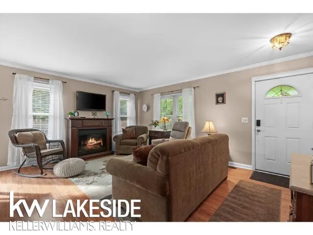 35317 Bristlecone Drive Clinton Charter Township, MI 48035