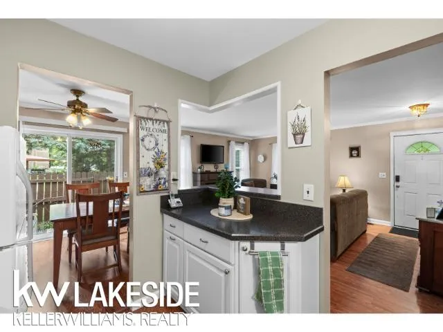35317 Bristlecone Drive Clinton Charter Township, MI 48035
