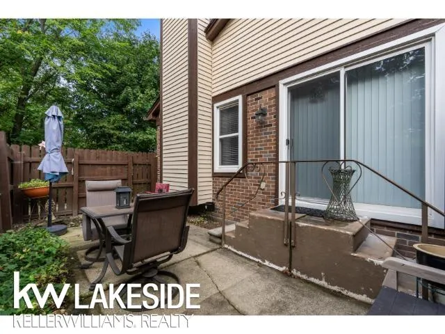 35317 Bristlecone Drive Clinton Charter Township, MI 48035