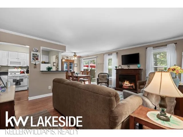 35317 Bristlecone Drive Clinton Charter Township, MI 48035