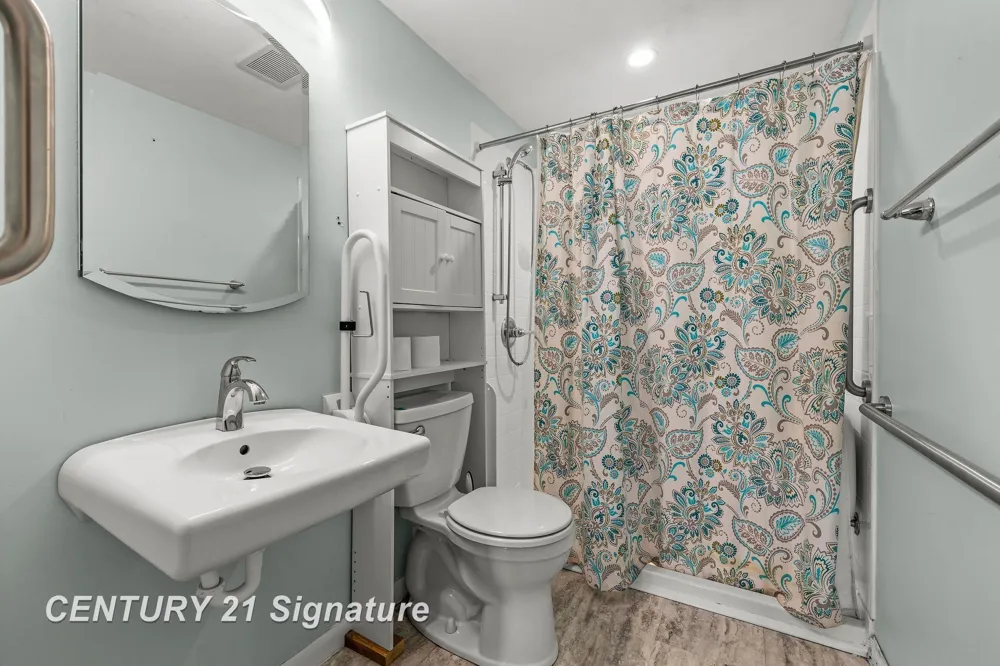 720 Tulane Street Carrollton Township, MI 48604