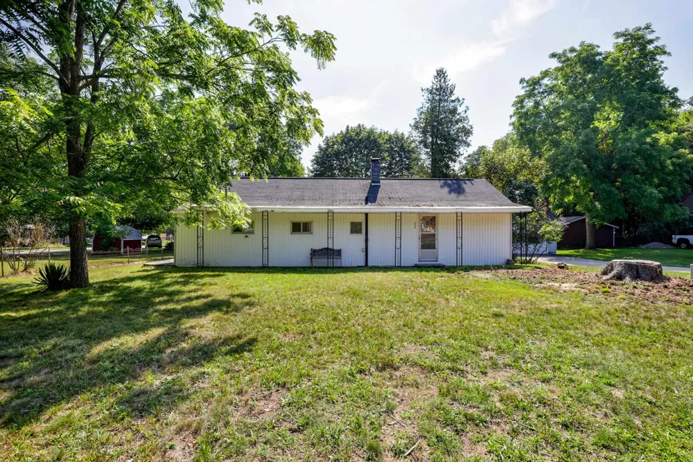 554 Cherry Grove Lane Frankfort City, MI 49635