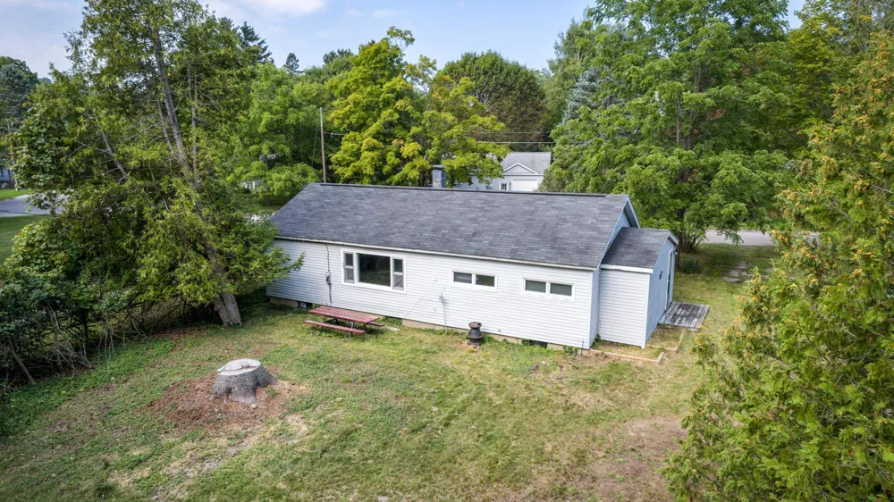 554 Cherry Grove Lane Frankfort City, MI 49635