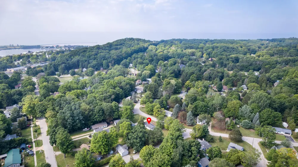 554 Cherry Grove Lane Frankfort City, MI 49635