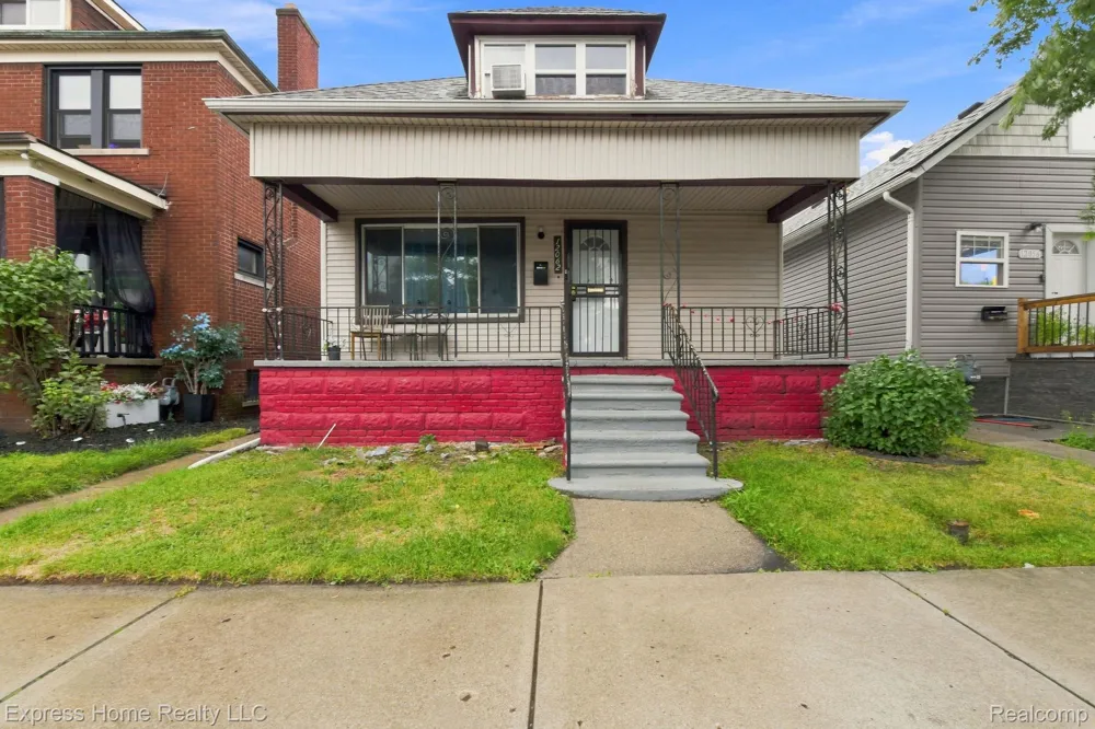 12062 Saint Aubin Street Hamtramck City, MI 48212