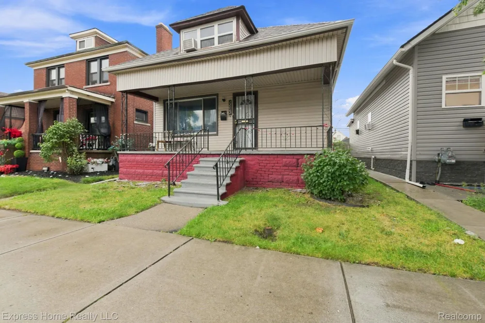 12062 Saint Aubin Street Hamtramck City, MI 48212
