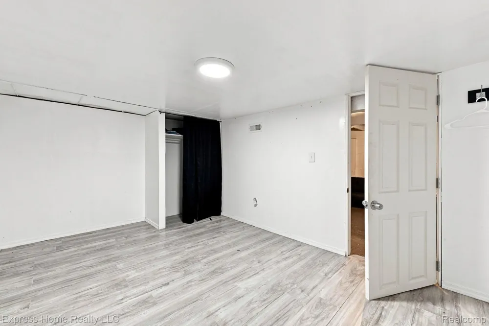 12062 Saint Aubin Street Hamtramck City, MI 48212