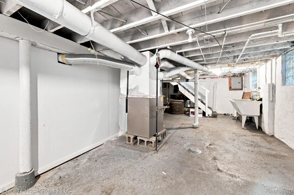 12062 Saint Aubin Street Hamtramck City, MI 48212